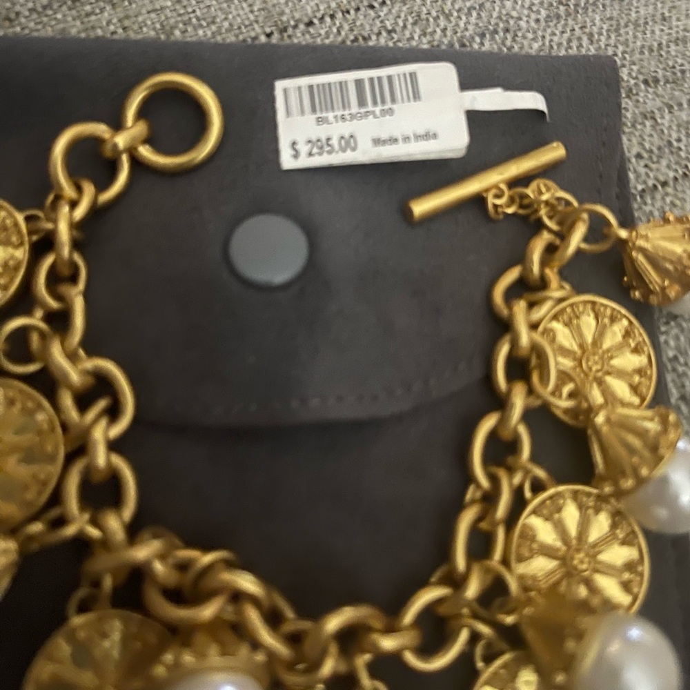 Julie Vos Gold charm and Pearl Charm Bracelet - Picture 4 of 5